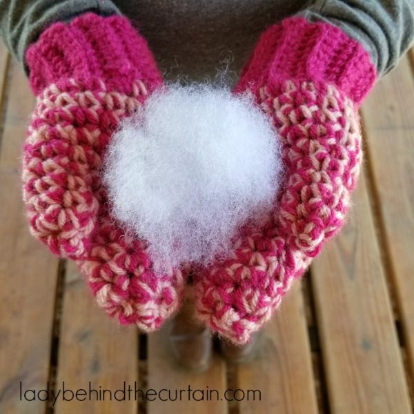 Easy Two Toned Crochet Mittens