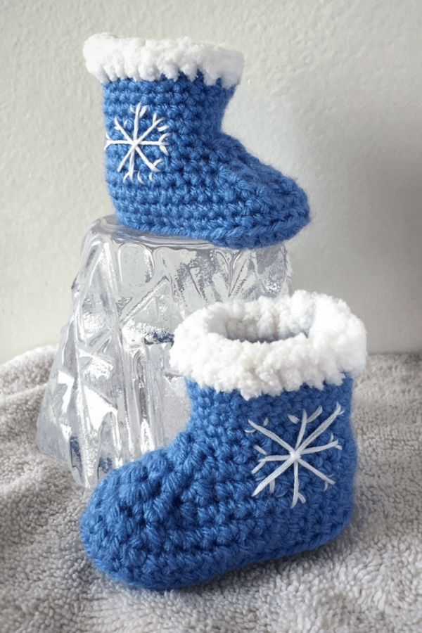 Winter Snowflake Baby Booties 