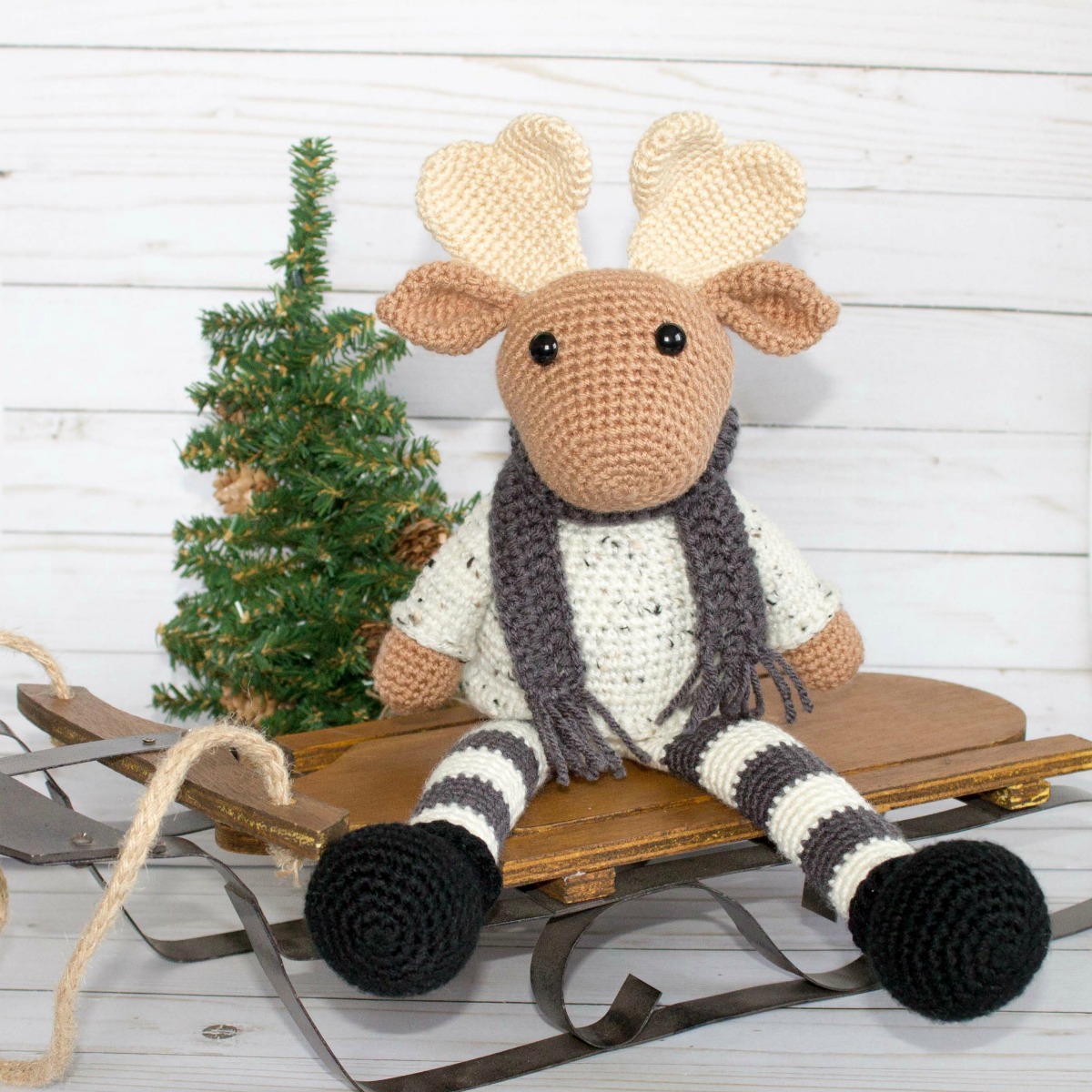 Crochet Moose - Fill this holiday season with crochet toy projects that will fill your home with more joy than ever before. #crochettoys #christmastoys #crochetamigurumi