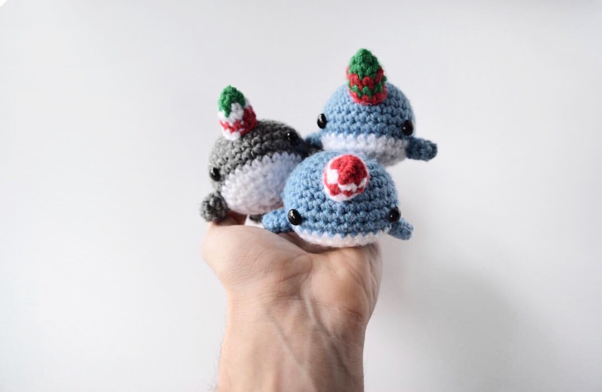 Holiday Narwhals - Fill this holiday season with crochet toy projects that will fill your home with more joy than ever before. #crochettoys #christmastoys #crochetamigurumi