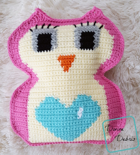 Heart Belly Owl - One way you can show your love for kids this Valentine’s is by crocheting these simple crochet patterns. #simplecrochetpatterns #crochetpatterns #kidscrochetpatterns