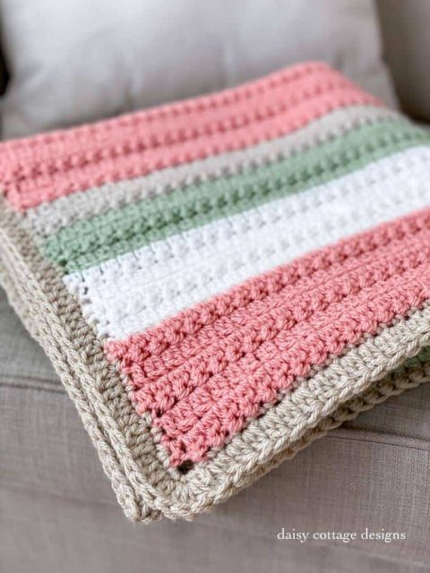 30+ Easy Crochet Baby Blanket Patterns • Mermaids & Monkeys