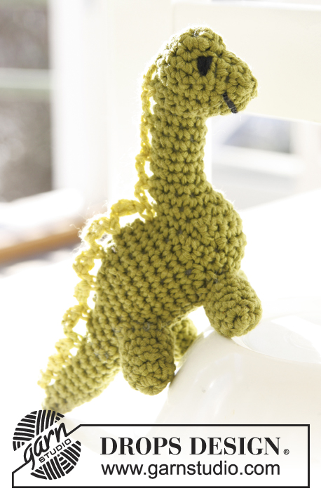 crochet dinosaur by drops design