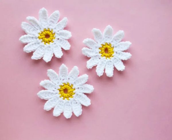 crochet daisy flowers